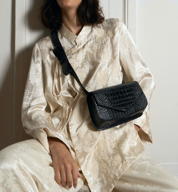 GIORNAL Crossbody || Black Embossed Crocodile
