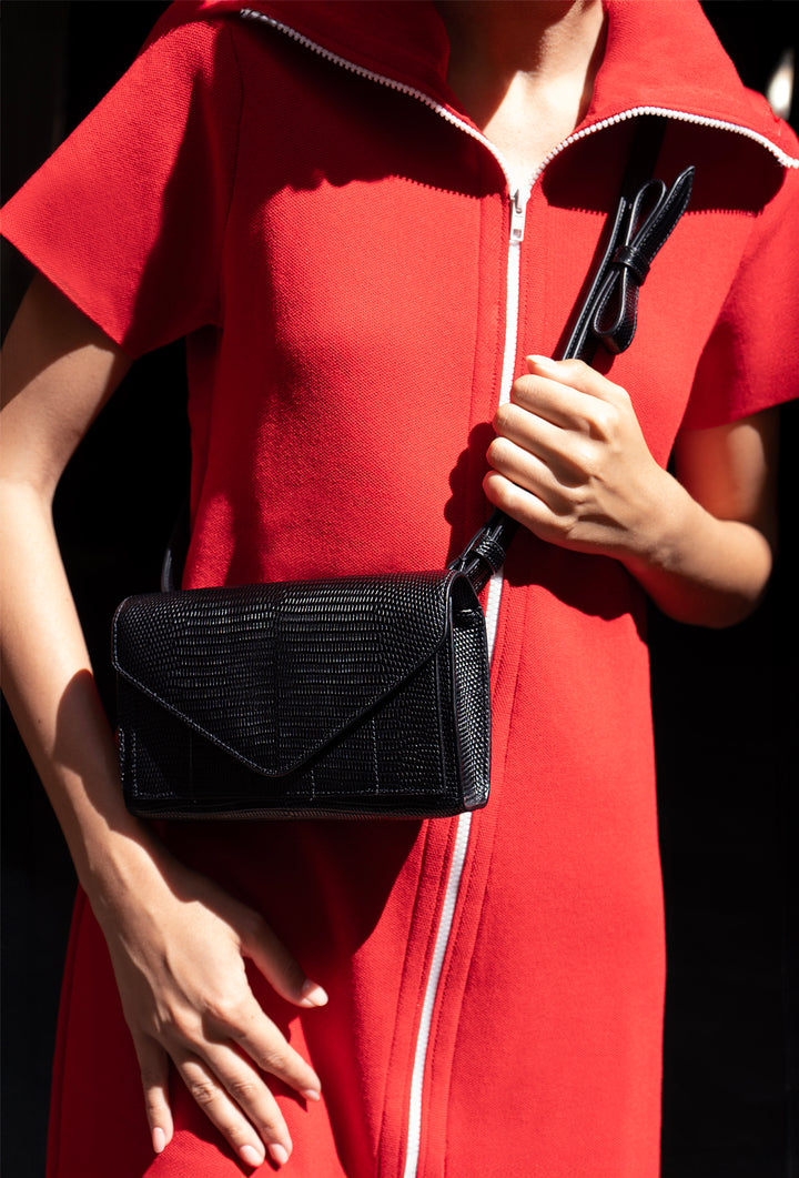 INTASCA || Black Embossed Lizard
