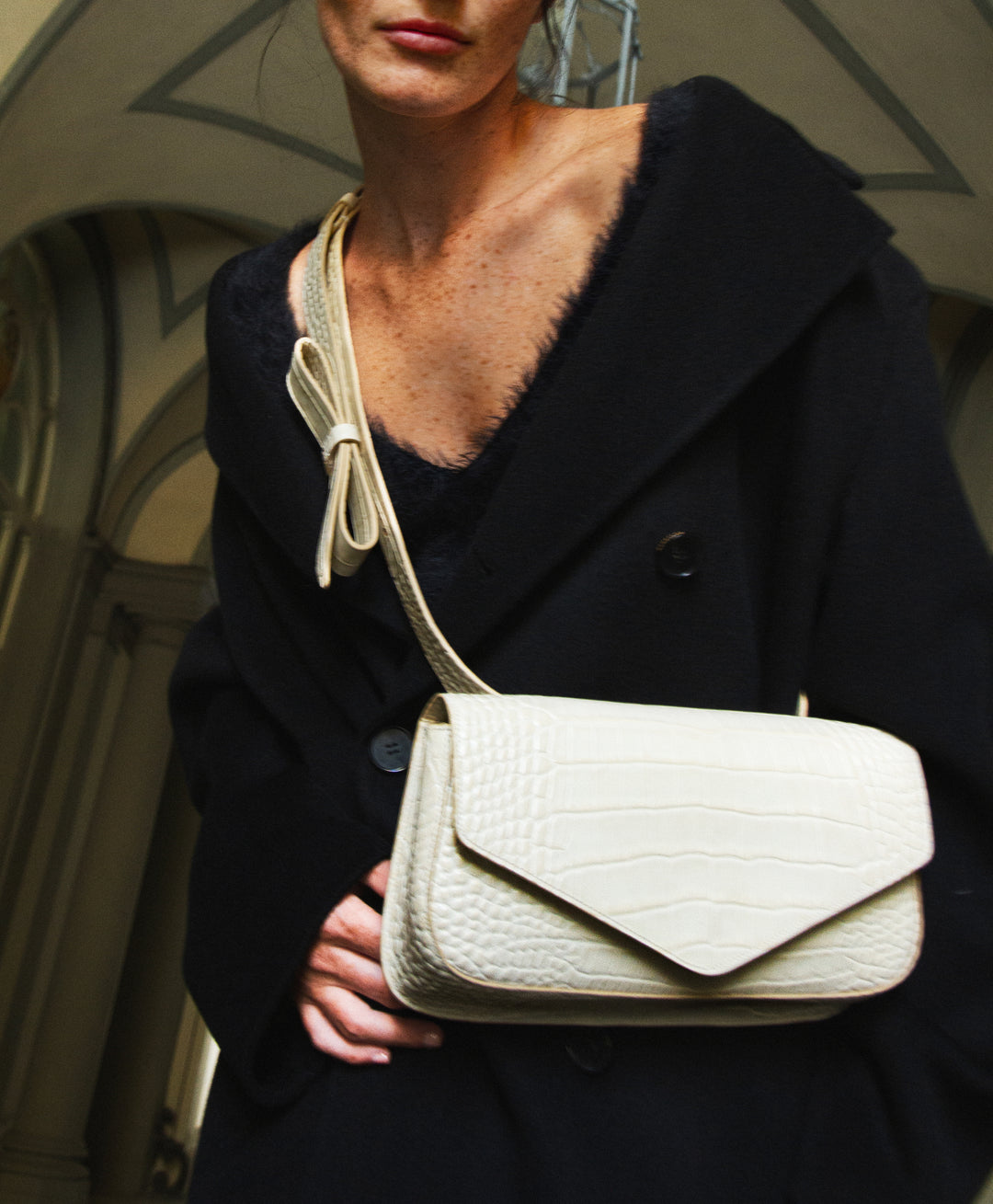 GIORNAL Crossbody || Ivory Embossed Crocodile