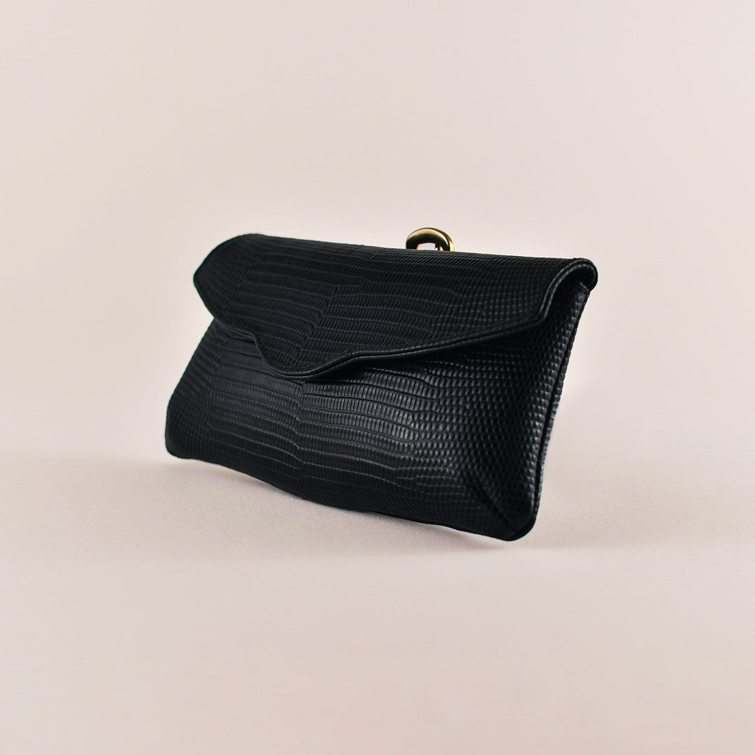 GIORGI || Black Embossed Lizard Wristlet