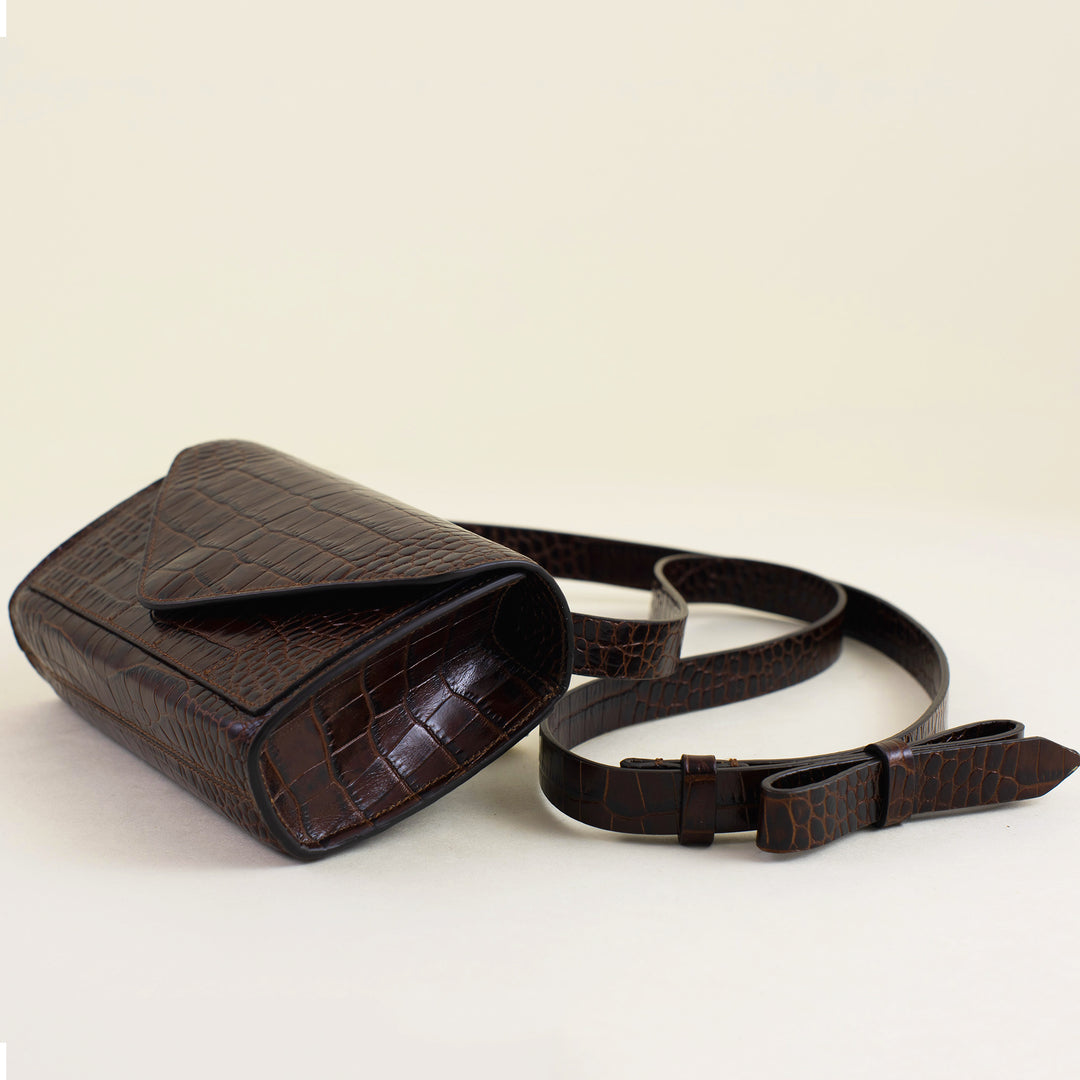 INTASCA || Dark Brown Embossed Crocodile